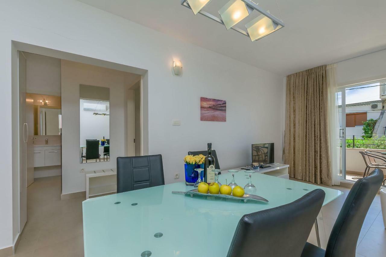 Apartments Villa Aquamarine Дуче Экстерьер фото